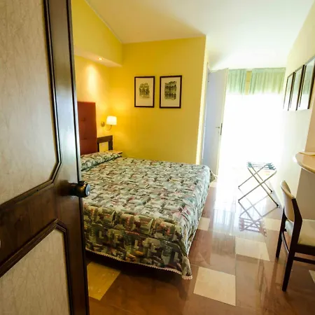 Tarconte Hotell 3*