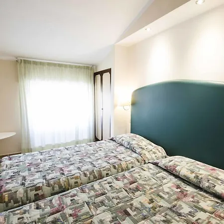 タルコンテ ホテル 3*