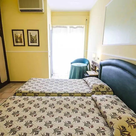 Hotel Tarconte 3*