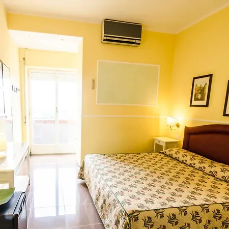 Tarconte 3*